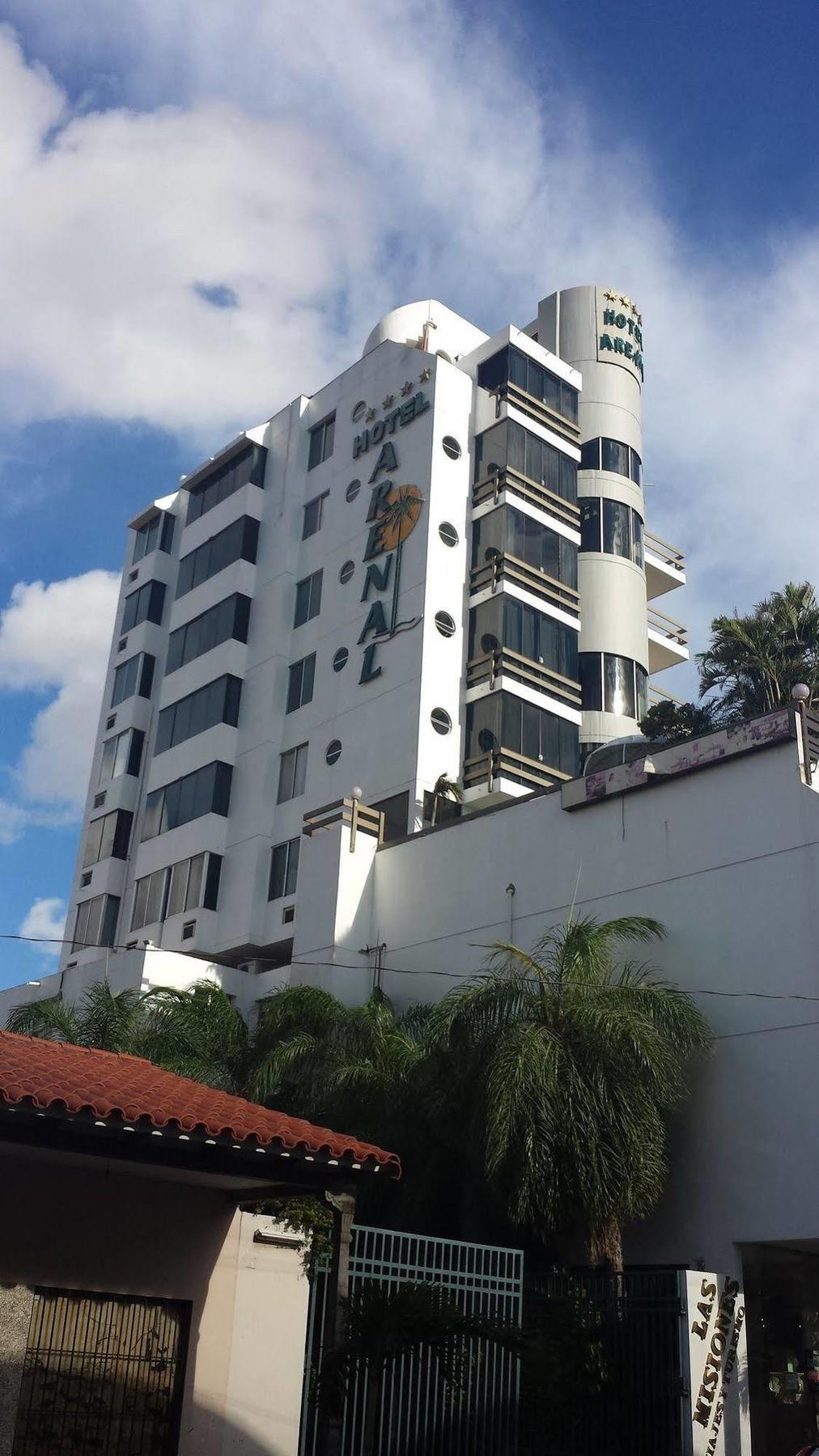 Hotel Arenal Santa Cruz de La Sierra Εξωτερικό φωτογραφία
